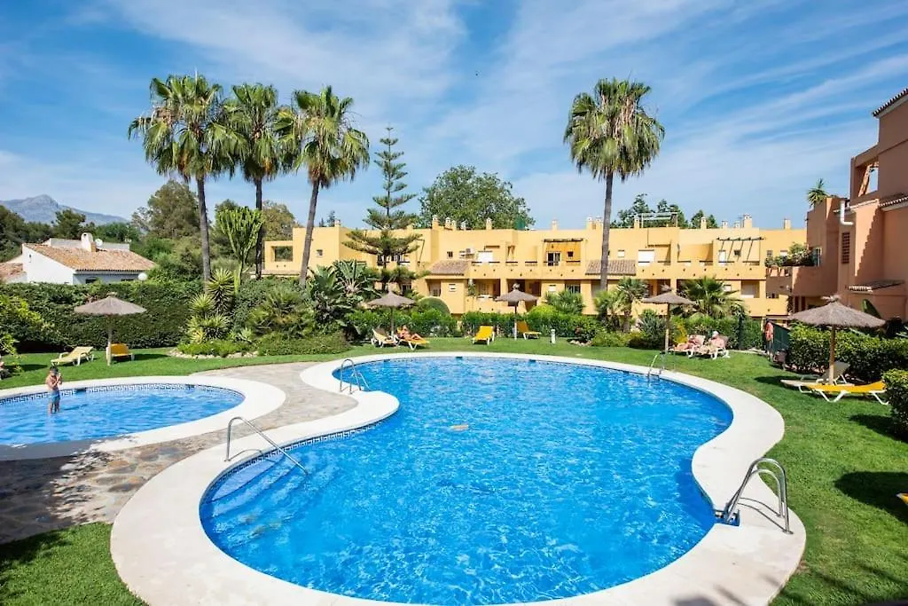Apartamento En Marbella Guadalmina Primera Linea De Campo De Golf Los Cartujanos Apartment
